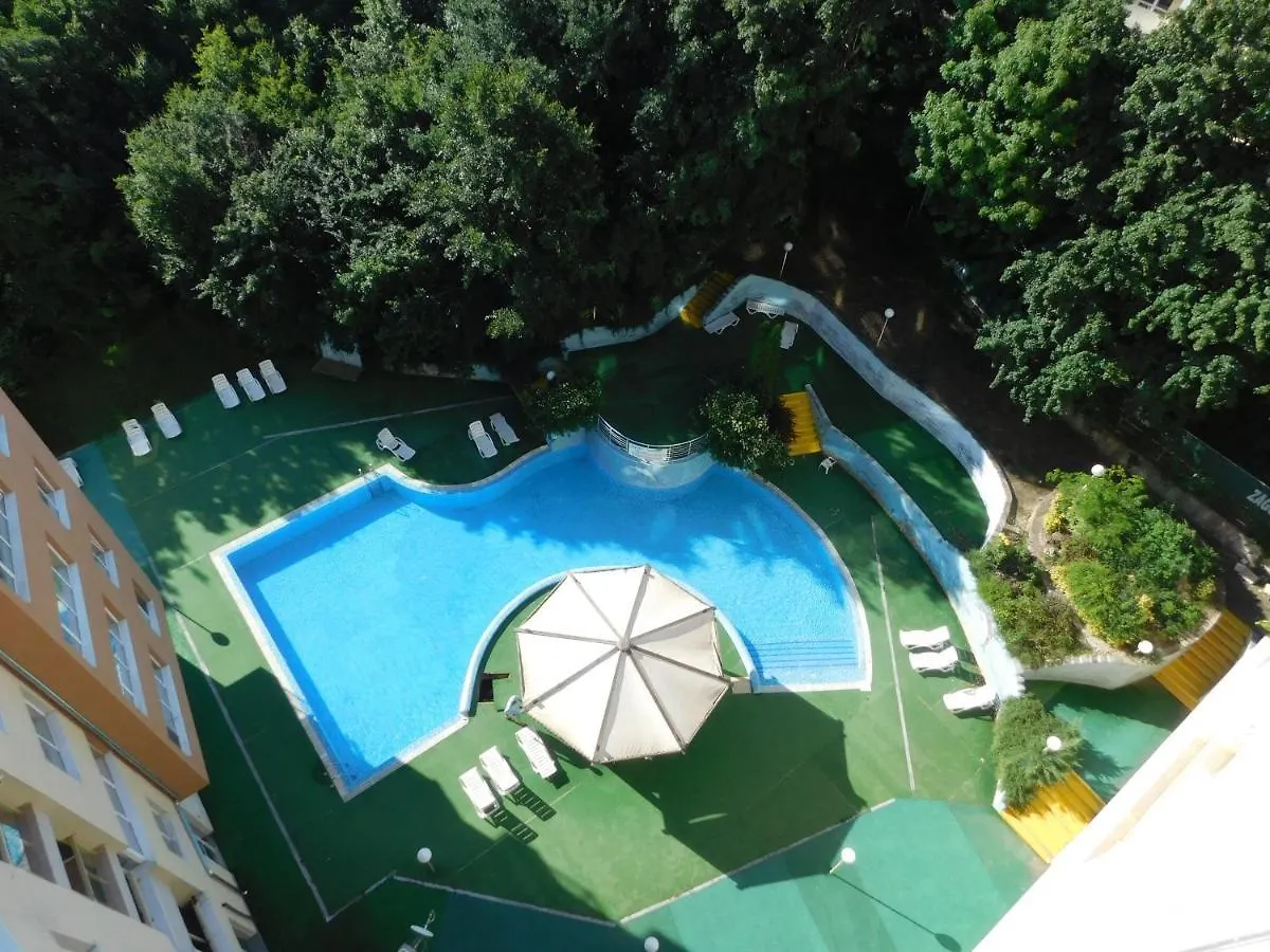Wavetower Apartment Golden Sands